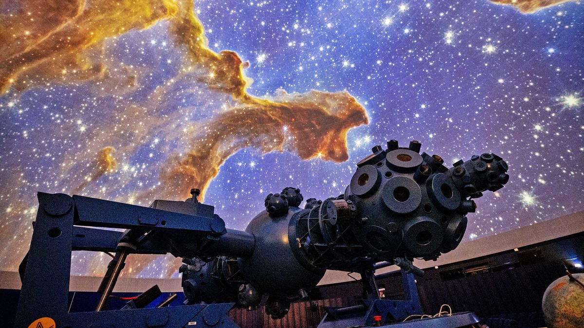 Foto: Pražské planetárium se uzavře, dostane technologii za čtvrt miliardy